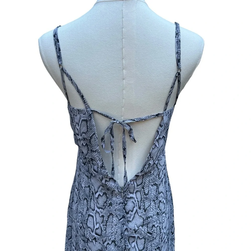 TOBI NWT Black and White Snakeskin Print Maxi Dress Size Small - Picture 10 of 15